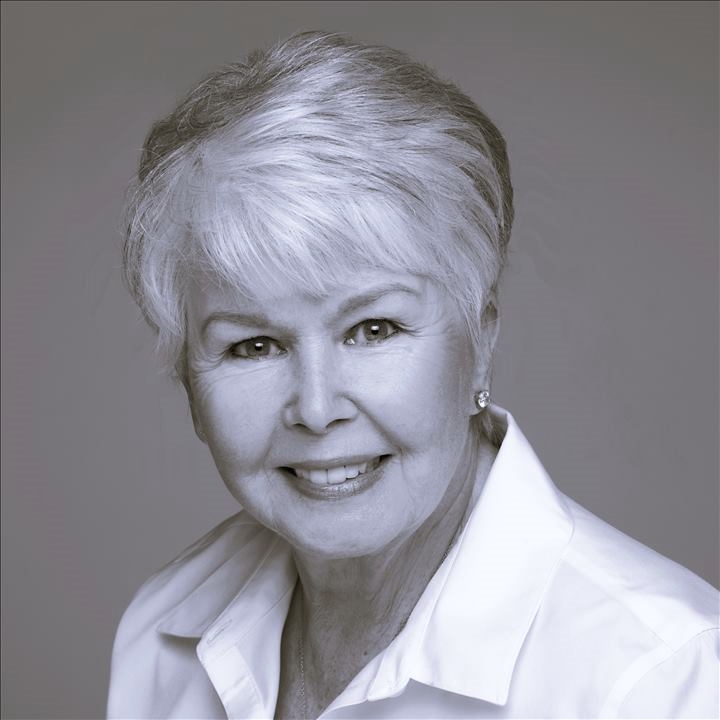 Pam Daniels-2020_squareBWwarm-2MB